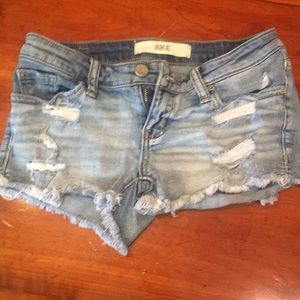 BKE Stella shorts size 24